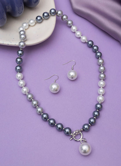 Hailey Pearl Necklace Set