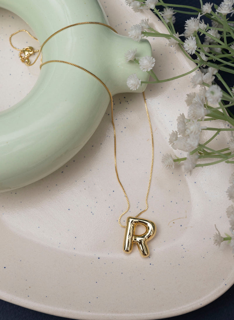 “R” Pendant Chain Necklace