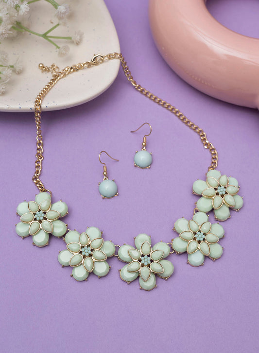 Lucy Necklace Set