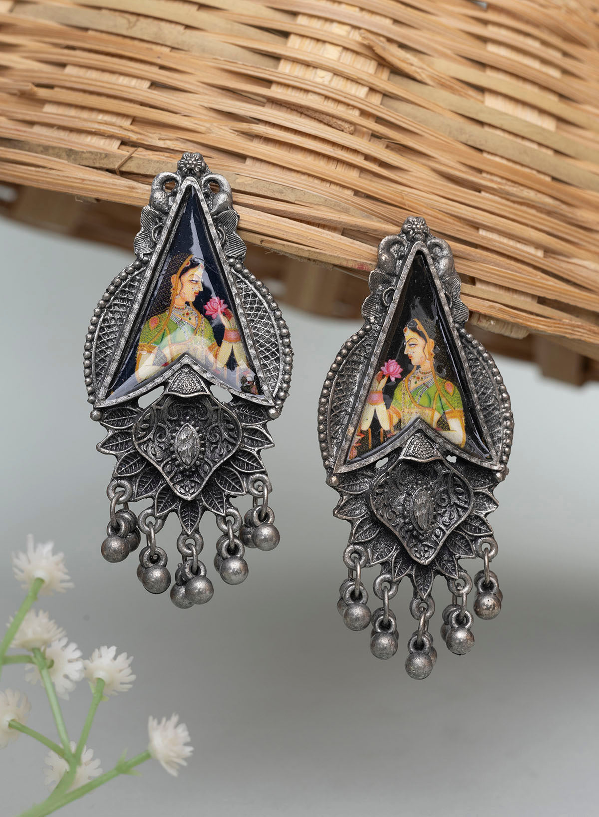 Shahzadi Oxidised Stud Earring