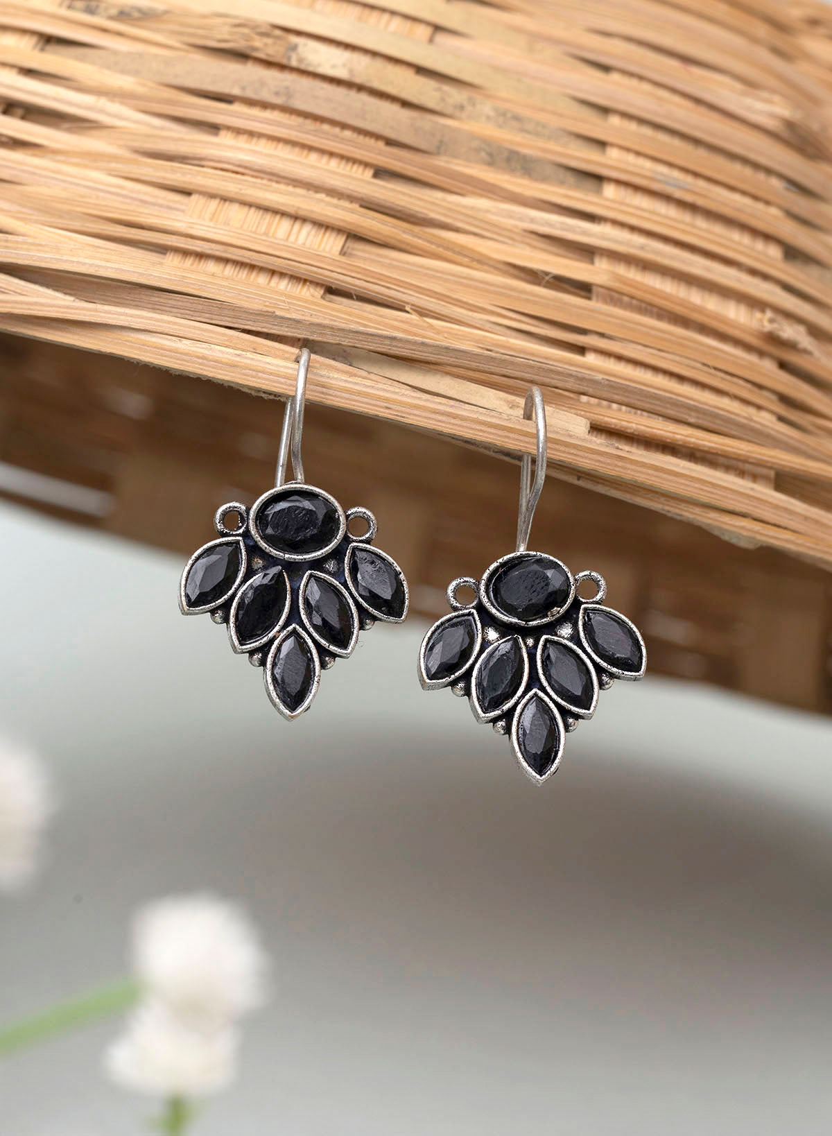 Pranoti Silver earring