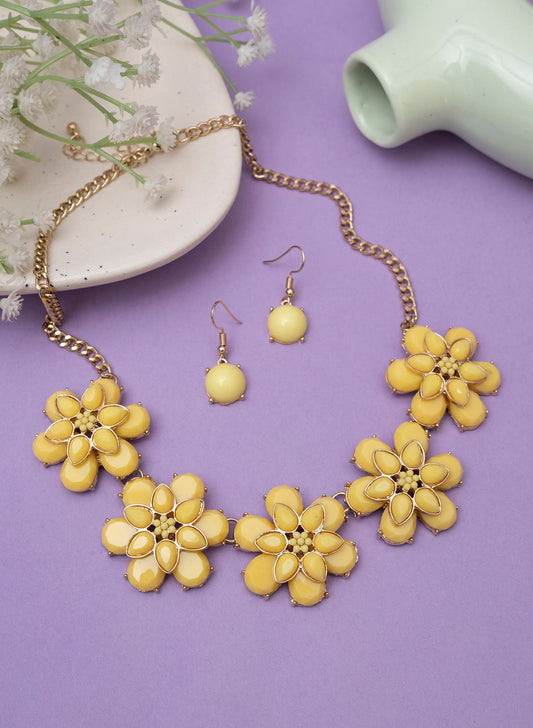 Lucy Necklace Set