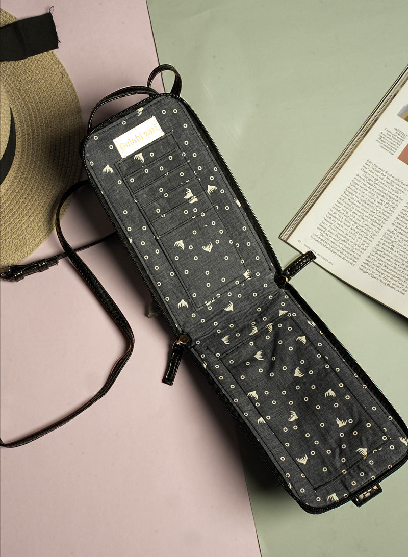 Freddy Phone Bag