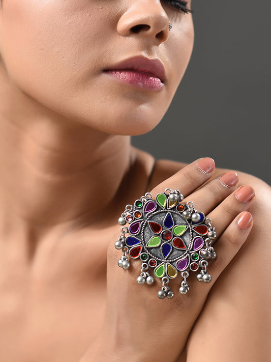 Oviya mirror ring