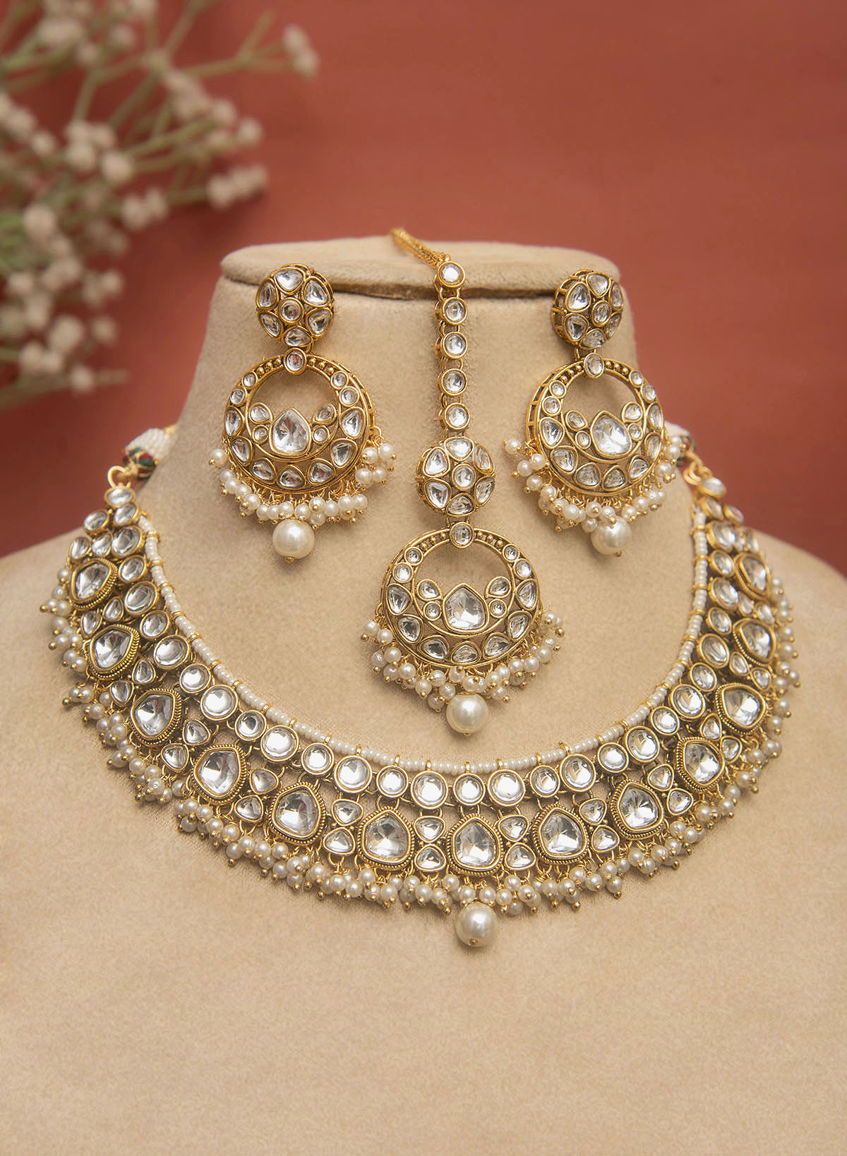 Kavini Necklace Set
