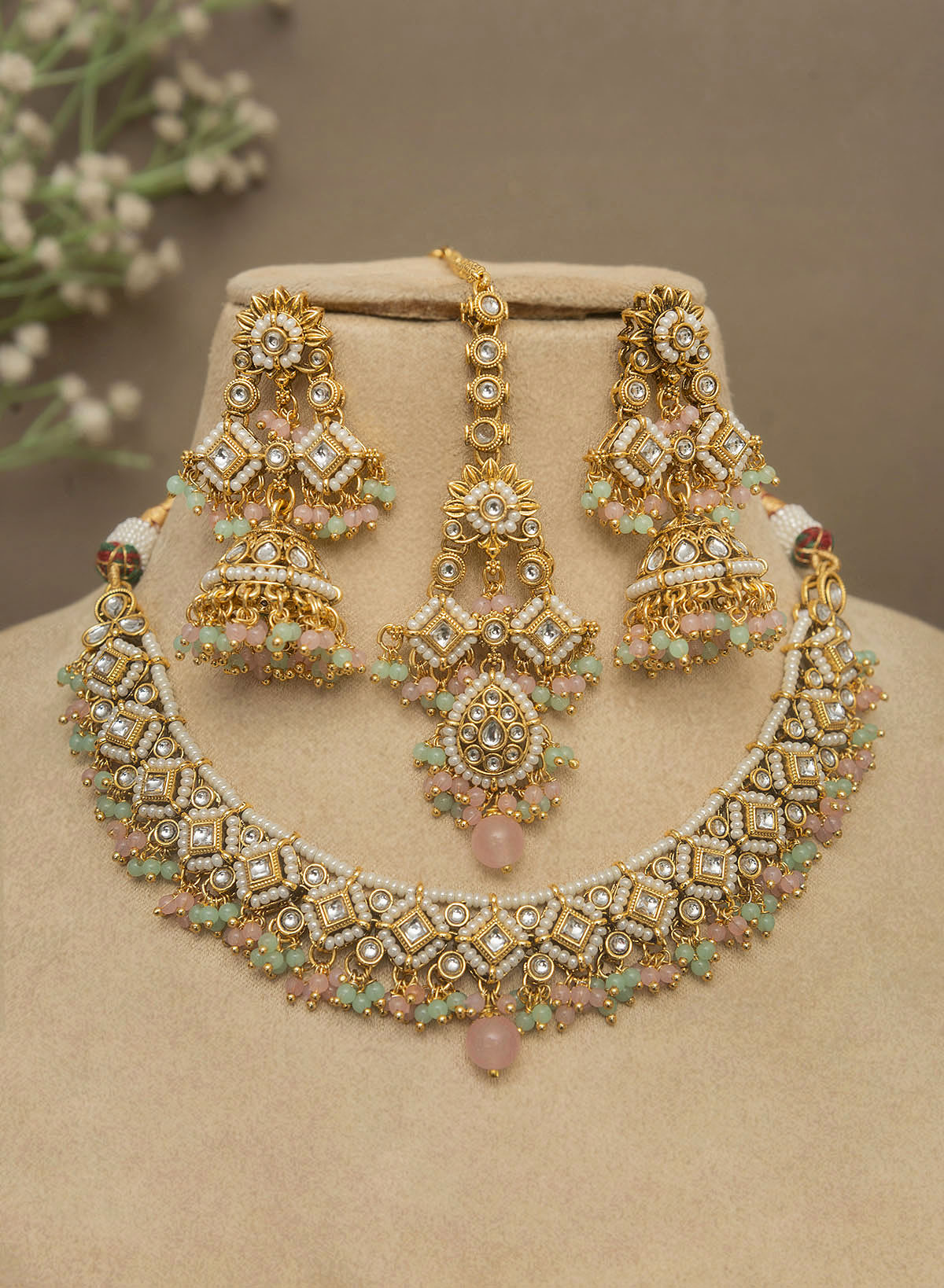 Evania Necklace Set