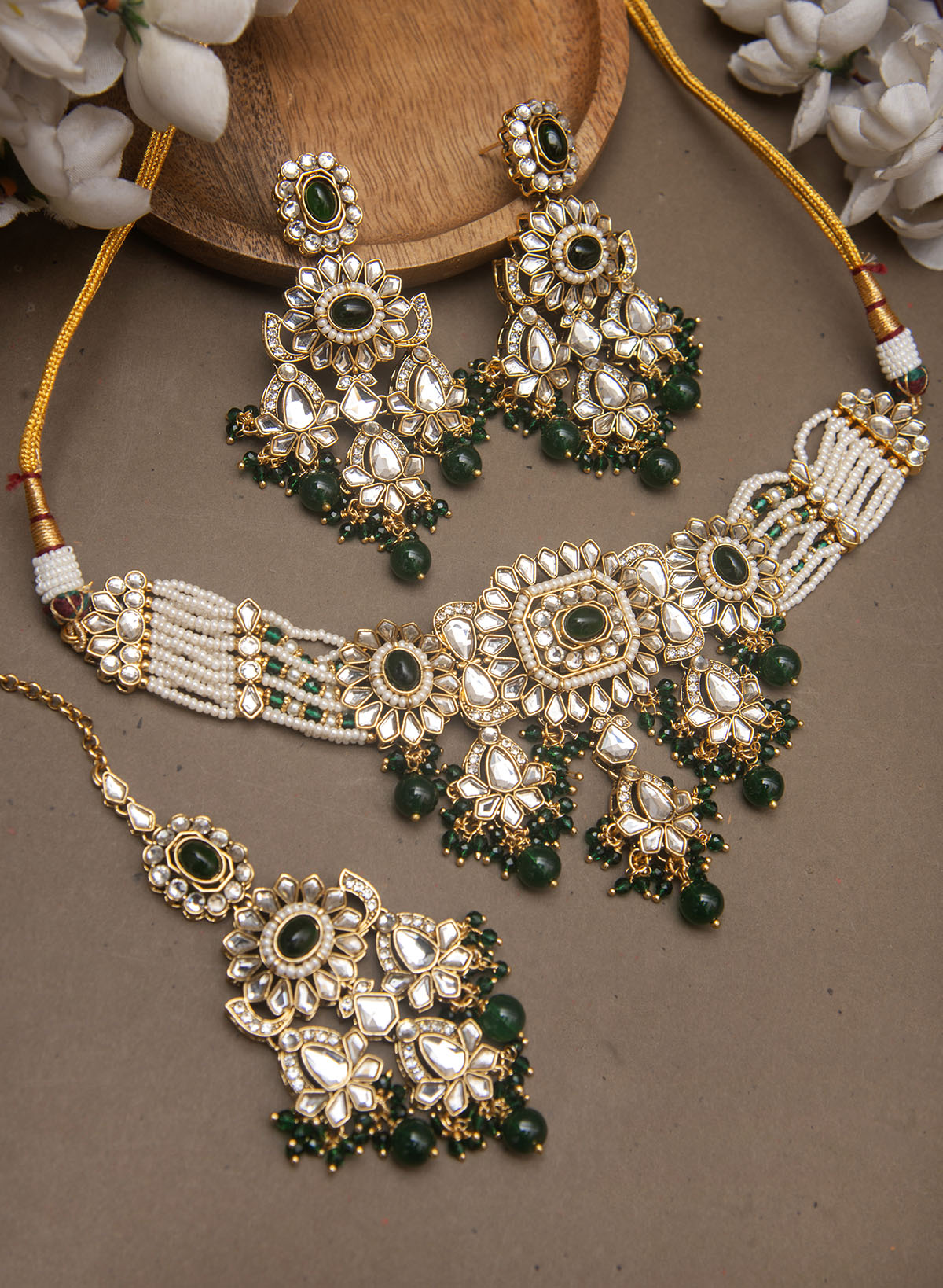 Kanishaa Necklace set