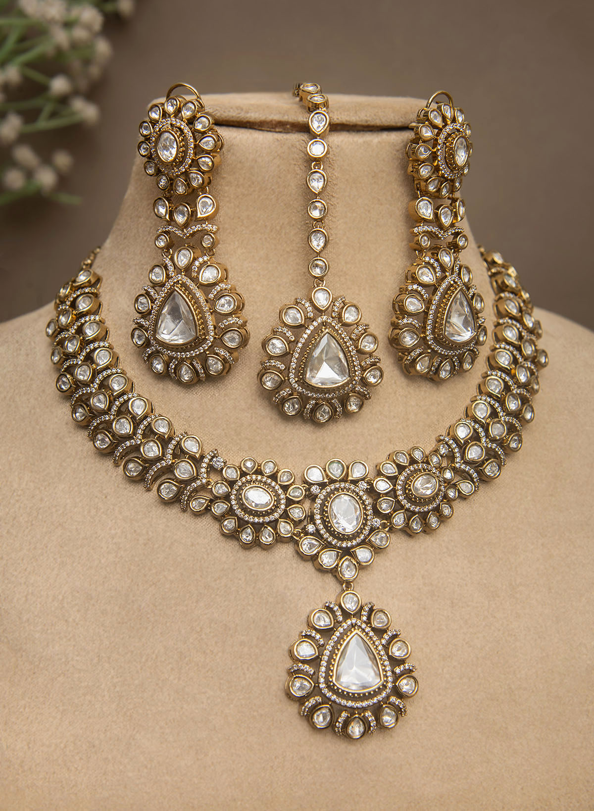 Antara Necklace Set