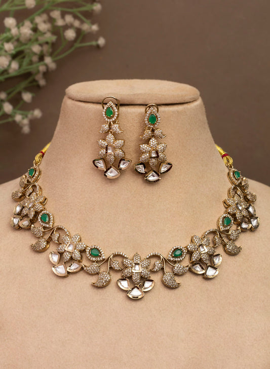 Yelina necklace set