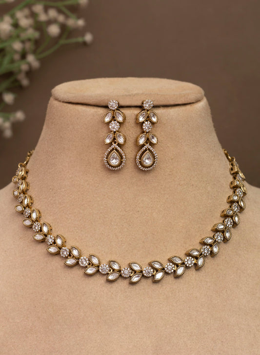 Clio leaf Necklace Set