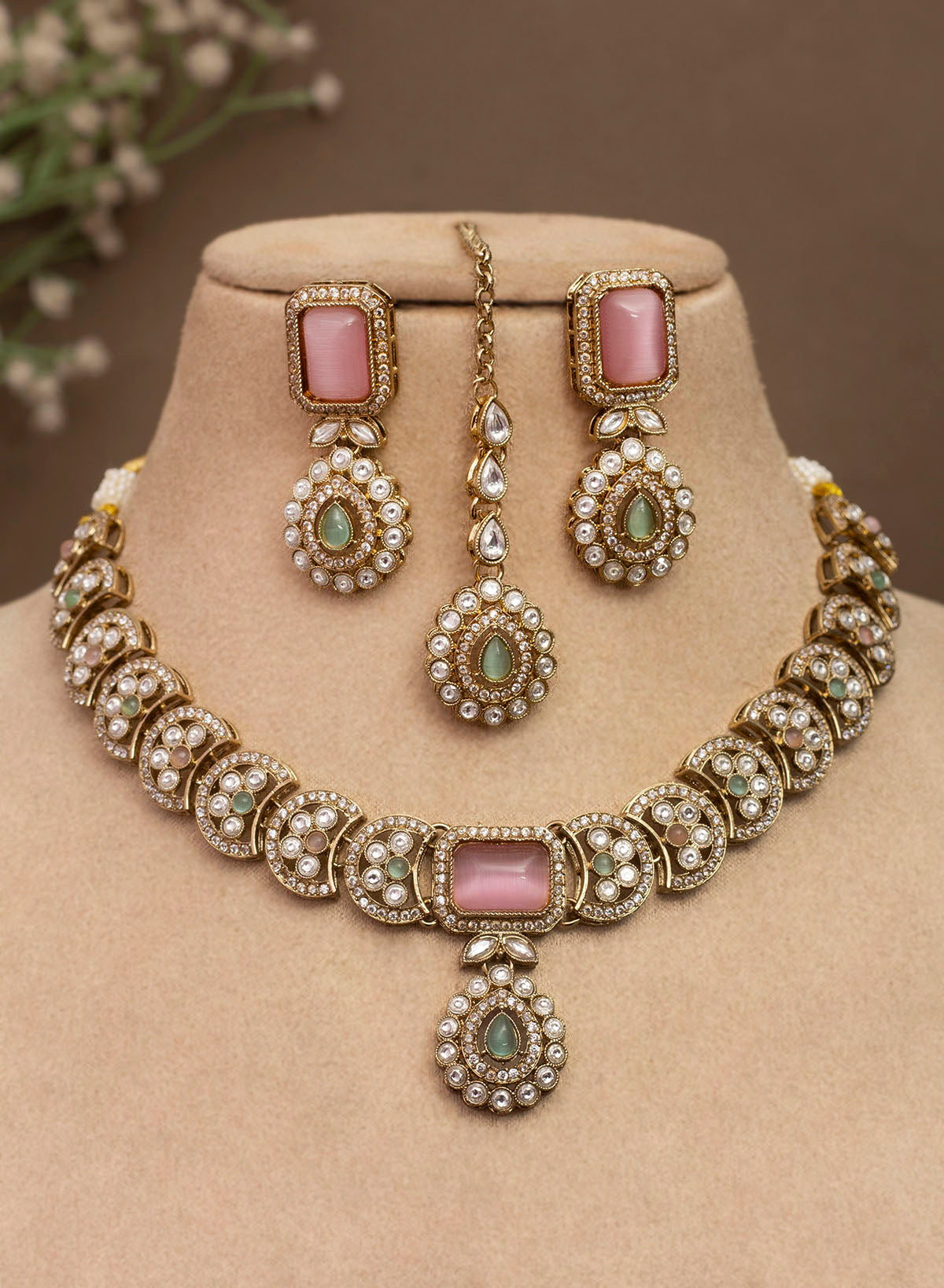 Aaravi Necklace set