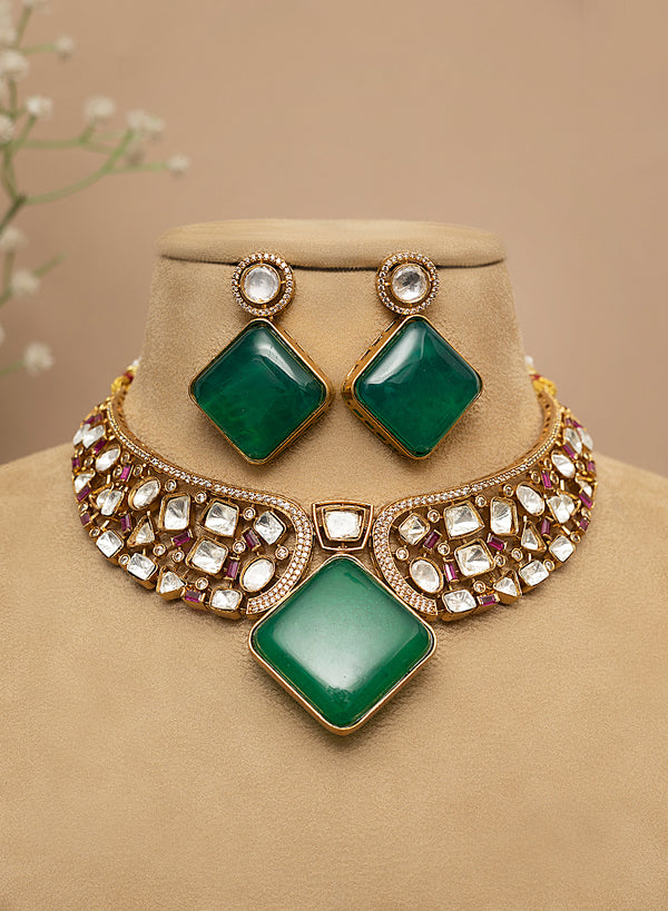 Manvi necklace set