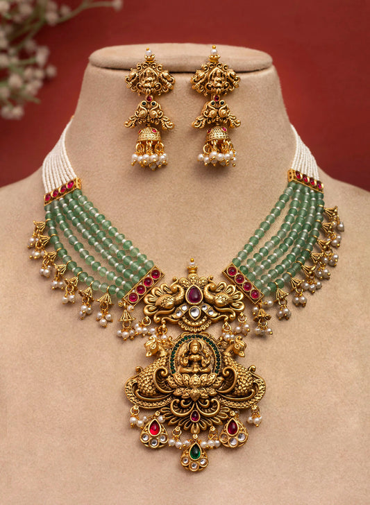 Yamiksha Necklace Set