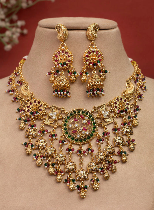 Umaani Necklace Set