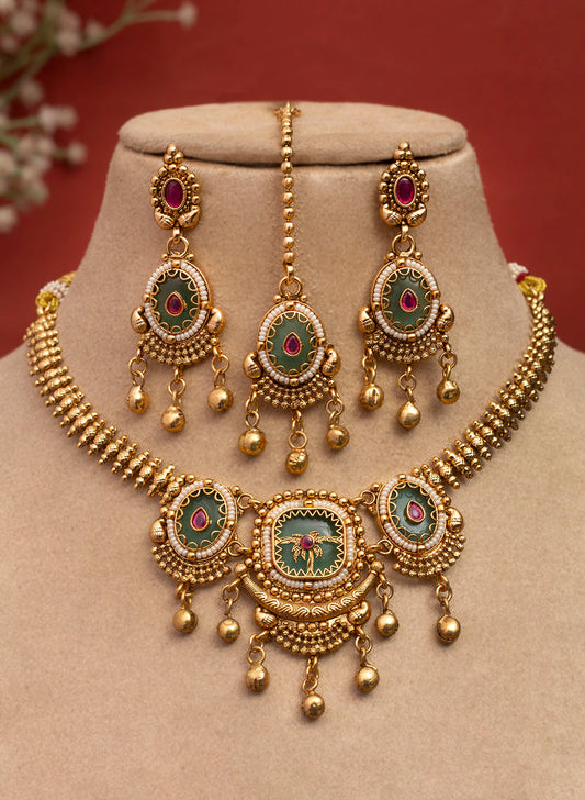 Anvaya Necklace Set