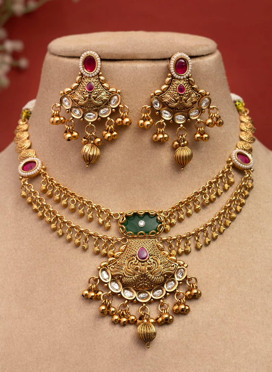 Liraya Necklace Set