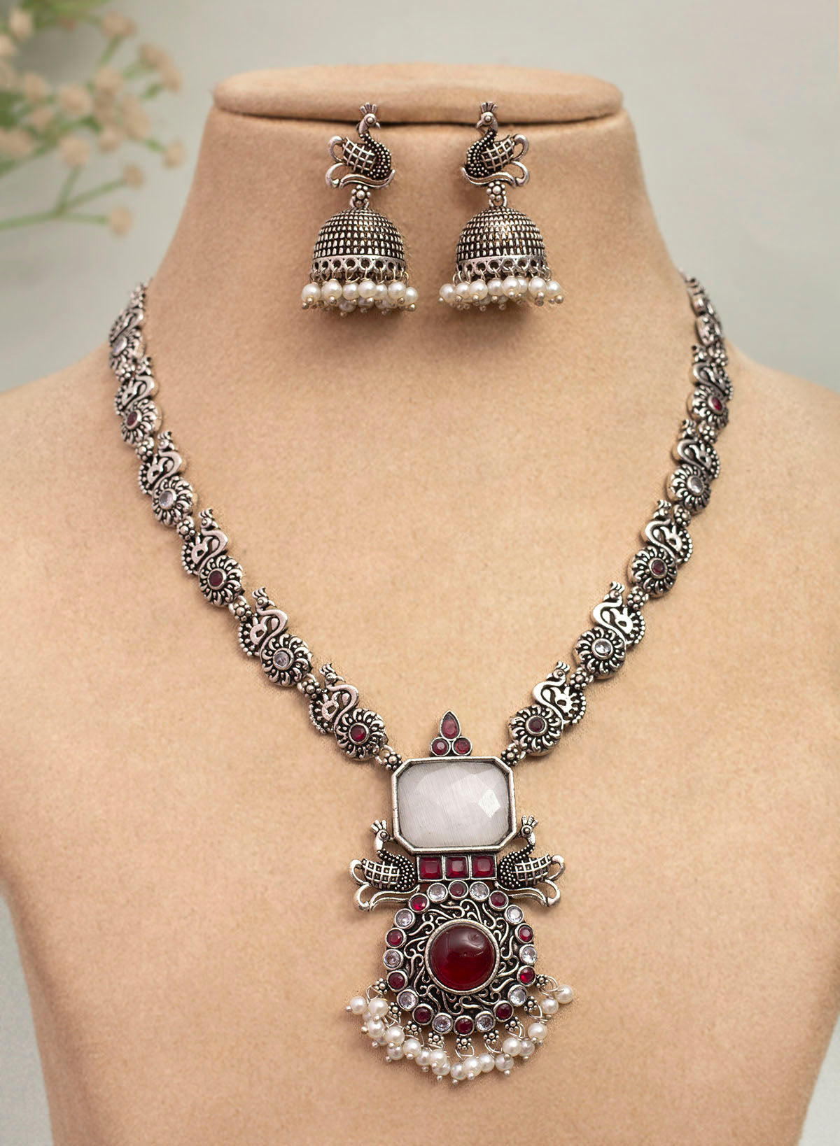 Aashya Stone Necklace set