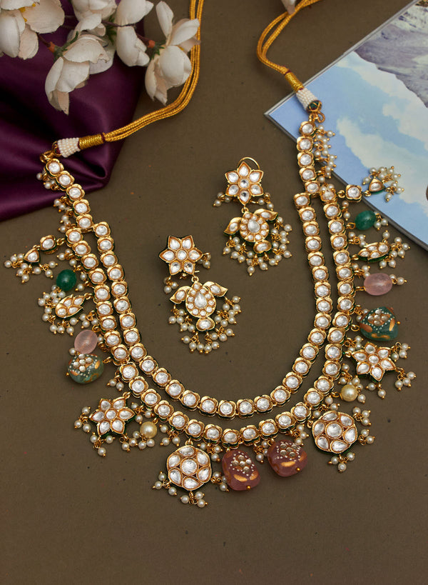 Insuvi Kundan necklace set