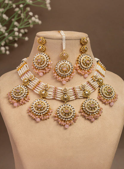 Aarjita Necklace Set