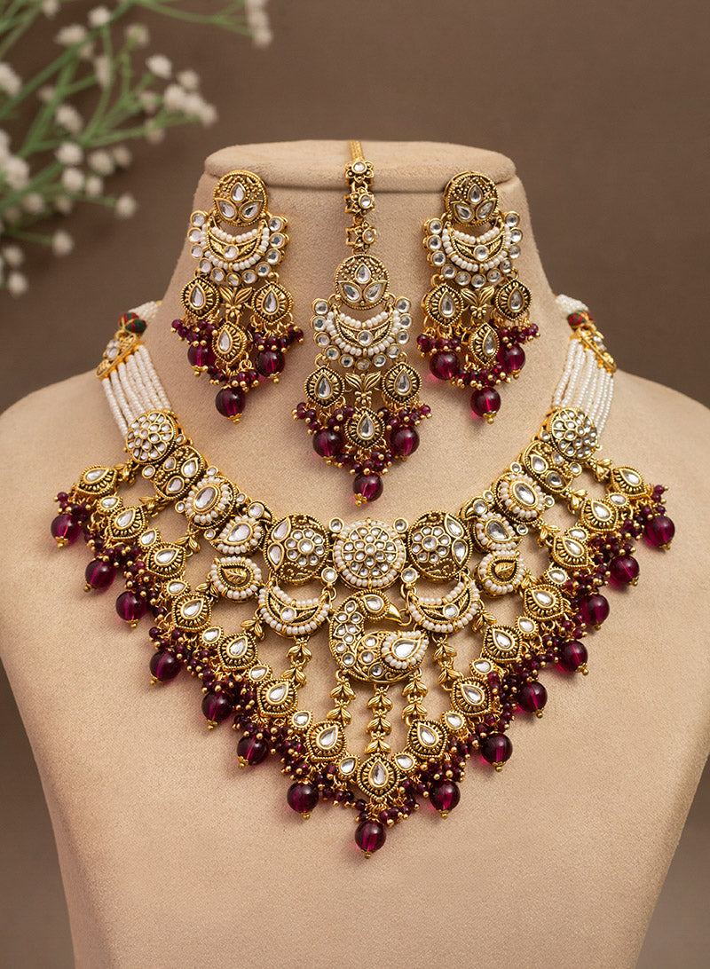 Nishitha Necklace Set