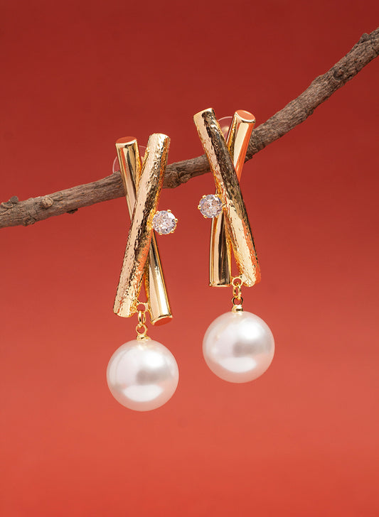 Cupid Drop earring