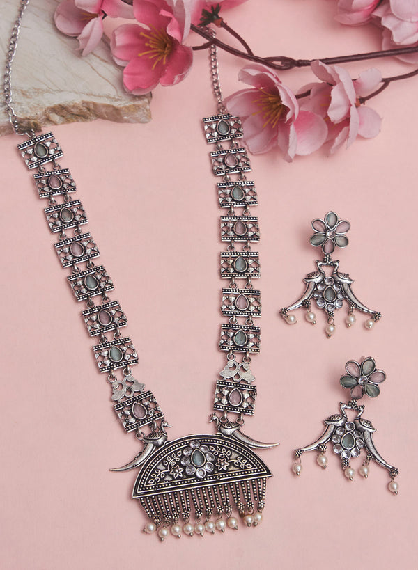 Kaheela stone necklace