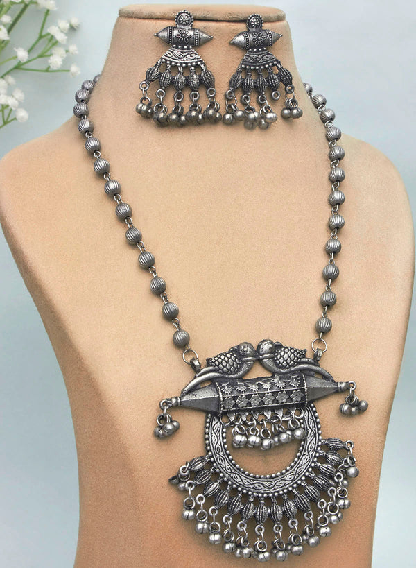 Gathika oxidised necklace set