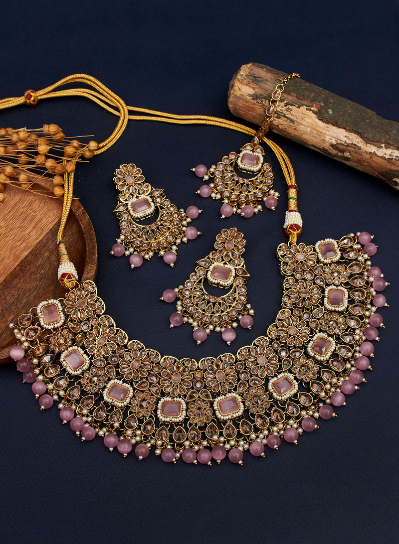 Sadiah necklace set with maangtika