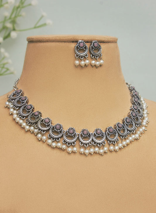 Deshna stone choker set