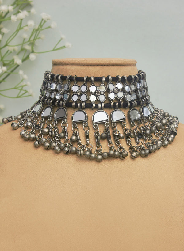 Saloni mirror choker