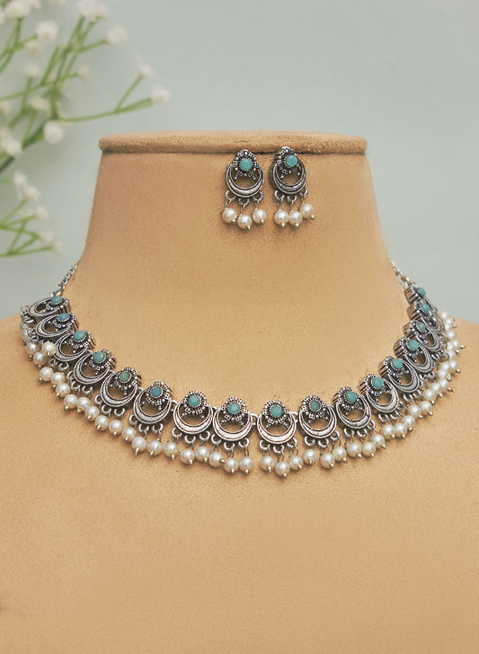 Deshna stone choker set