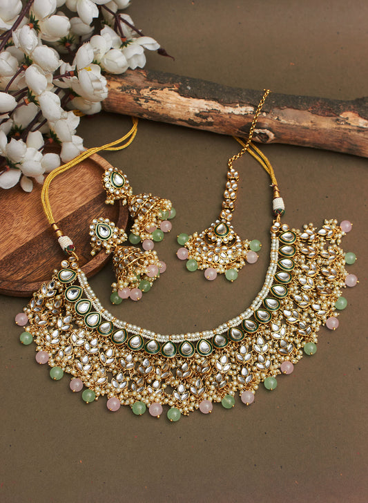 Nayana necklace set with maangtika