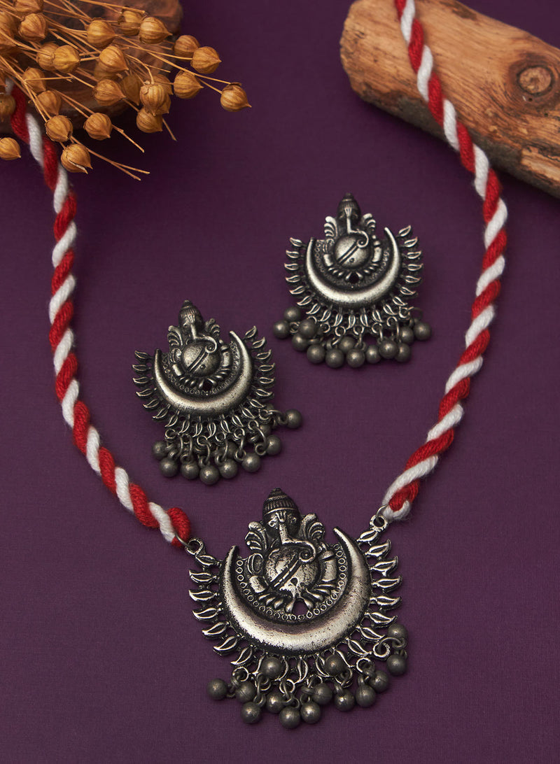 Raayini oxidised necklace set