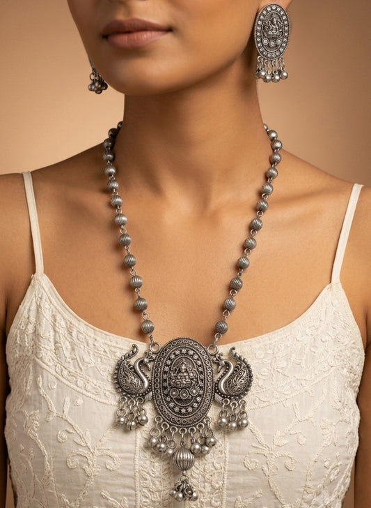 Mrishi Necklace Set