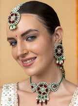 Hadiya handmade necklace with earring and mangtika