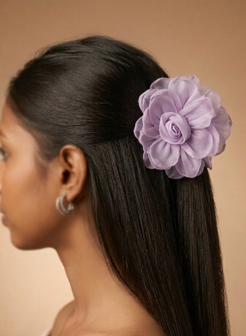 Daffodil claw clip