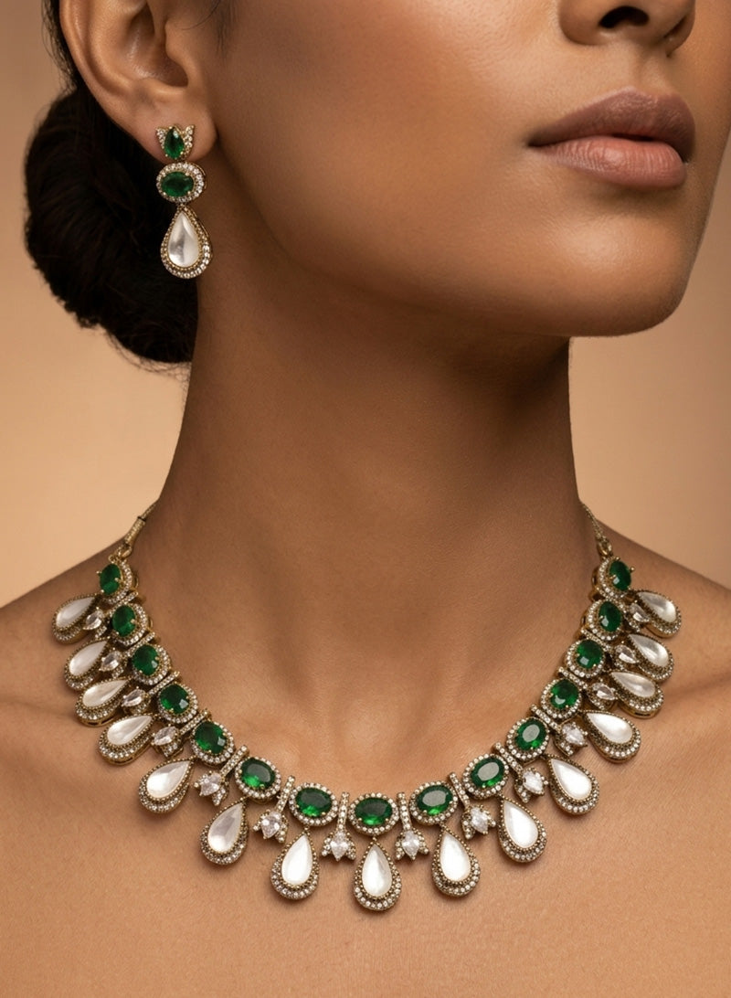Eriska Necklace Set
