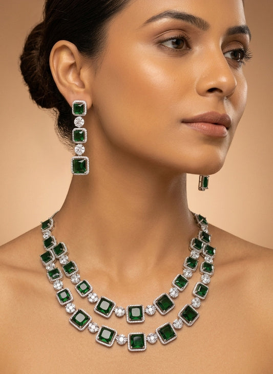 Quilla Double Layered Necklace Set