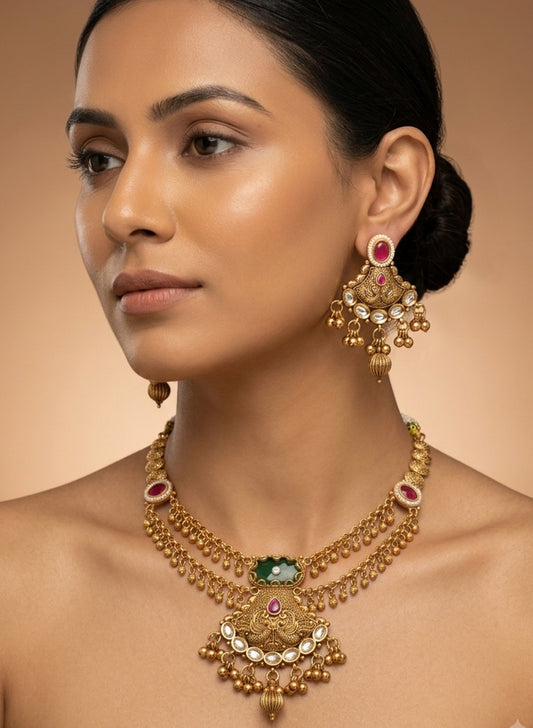 Liraya Necklace Set