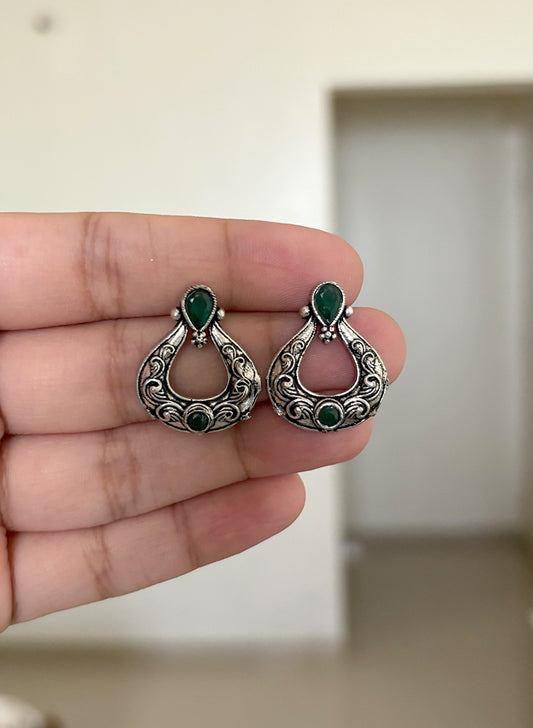 Nayvika earrings