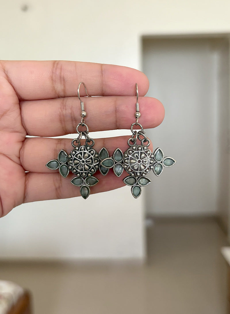 Tixi earrings