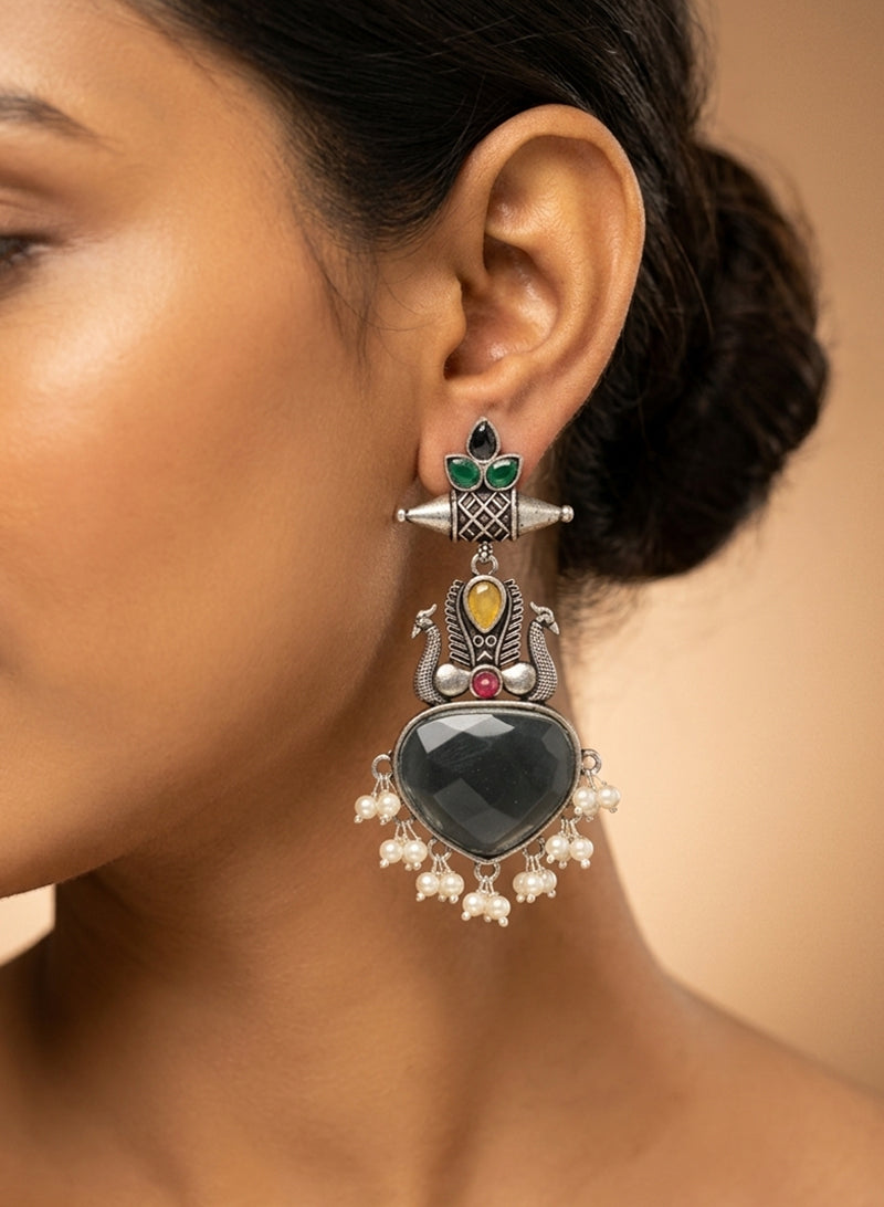Avnika long earring