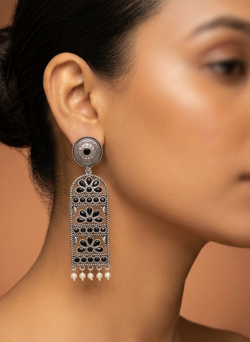 Mihi Long Earring