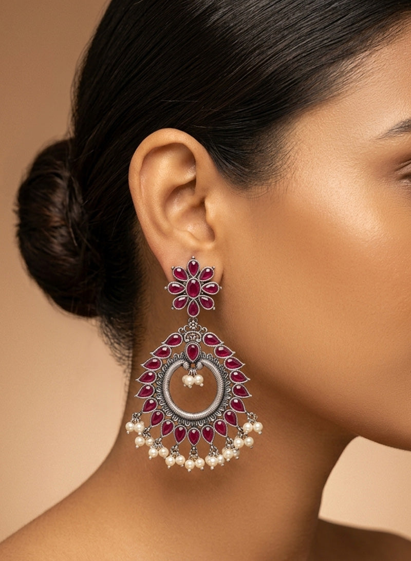 Reyvikaa Earring