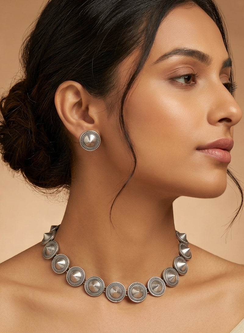 Debanshi Necklace Set
