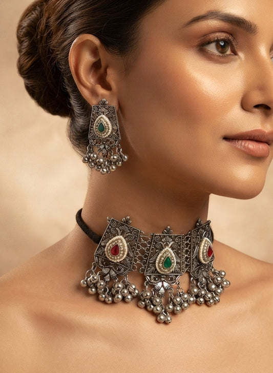 Pranitaa Choker Set