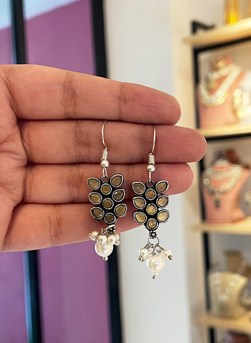 Zivaa Earring
