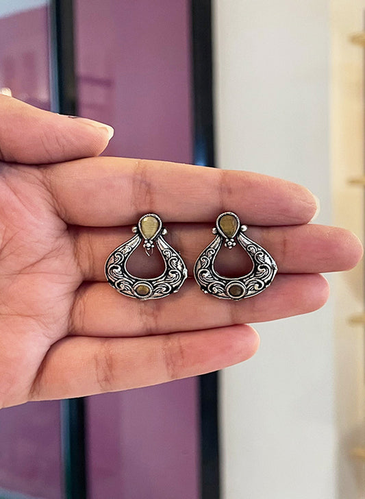 Nivanshi earrings