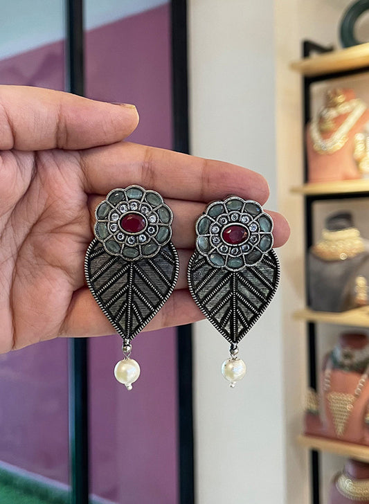 Chaarvini earrings