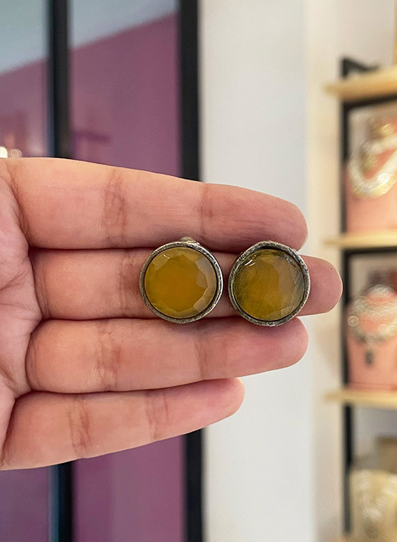 Daivikaa earrings